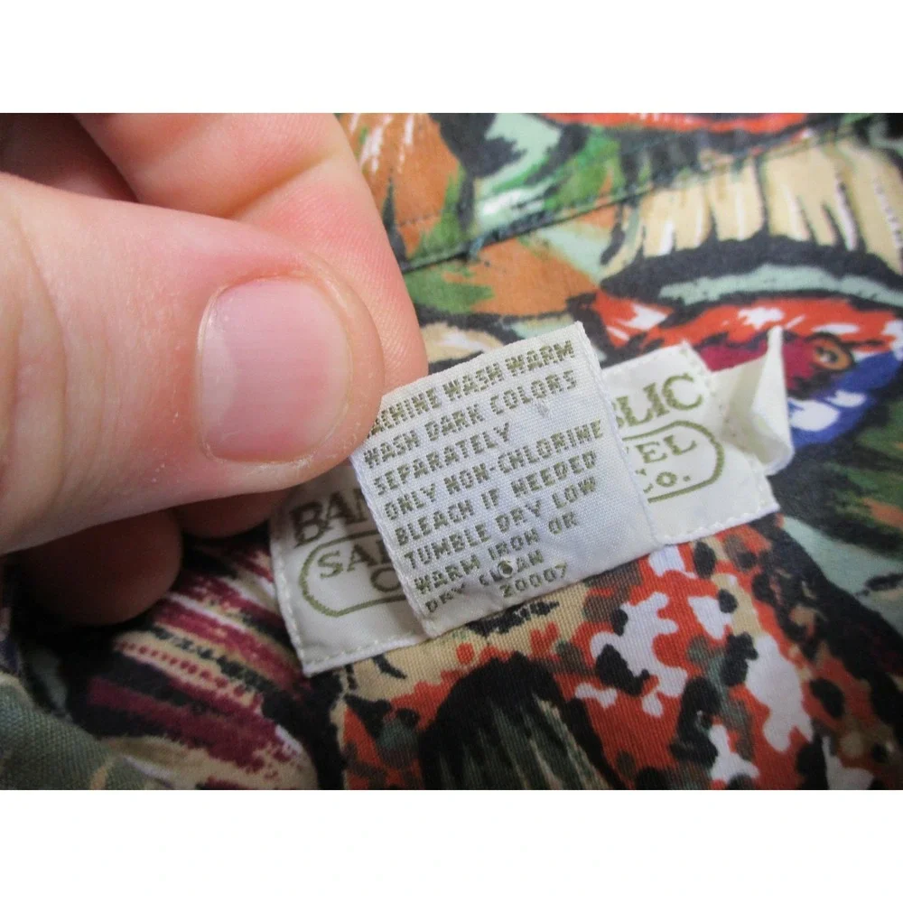 Vintage Banana Republic Shirt Mens XL Fish Print Safari Travel Short Sleeve 90s